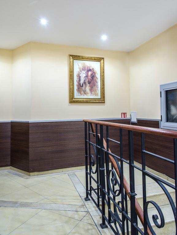 Art Hotel Varna Exterior foto